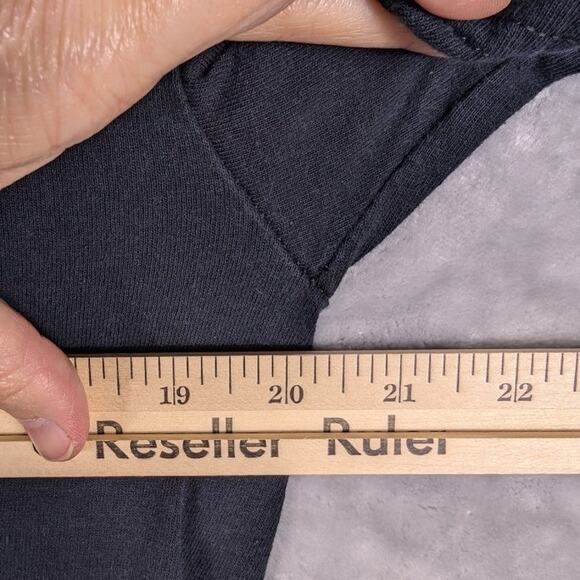 Razorbacks Shirt Mens Medium Gildan Black Arkansas Never Yield Hogs Athletics - Picture 3 of 7